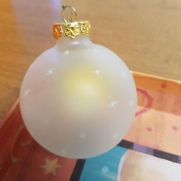 Set of 3  Hand painted 3D snowman ornaments. Aprox 8". - Picture 4 of 8